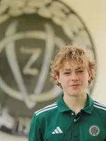 Niklas P.