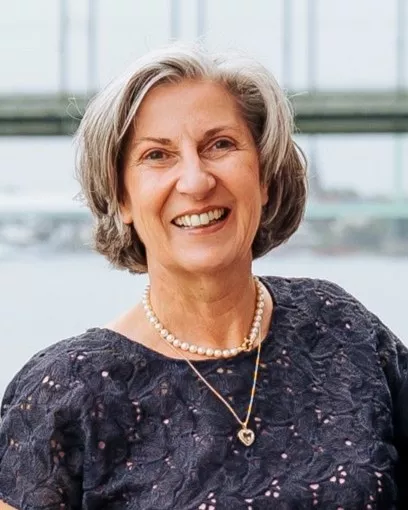 christiane.engels-axer